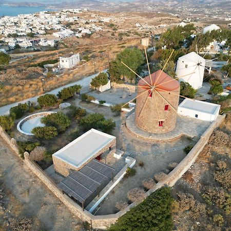 Marketos Windmill And Houses 트리피티 외부 사진